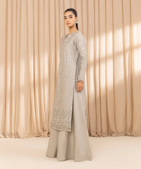 3 Piece - Embroidered Lawn Suit SKU: 0U3PELX25V25