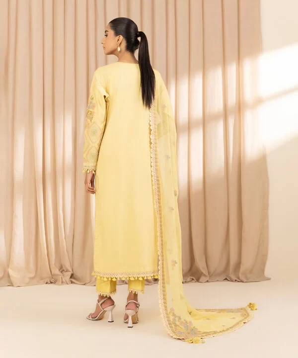 3 Piece - Embroidered Lawn Suit SKU: 0U3PELX25V24