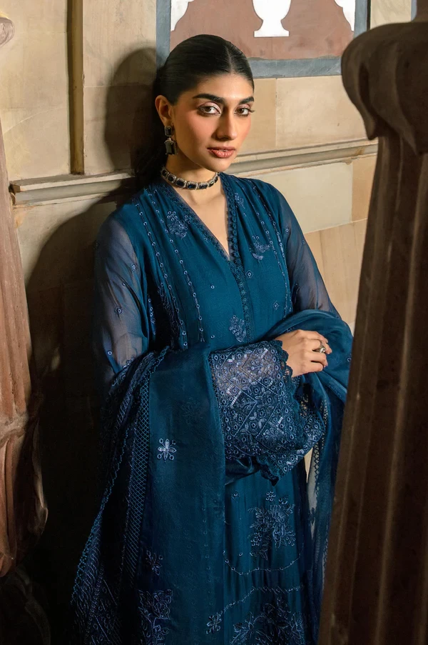 3 Piece Embroidered Chiffon Suit SKU: WOM34108