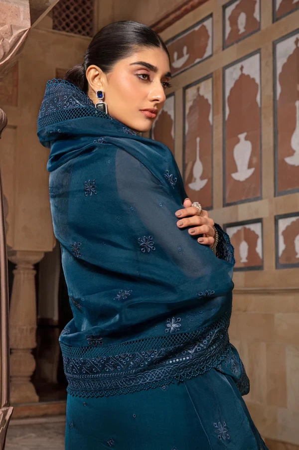 3 Piece Embroidered Chiffon Suit SKU: WOM34108