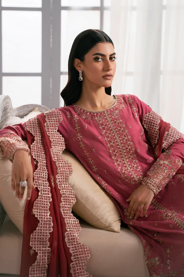 3 Piece Embroidered Organza Suit SKU: WOM34111