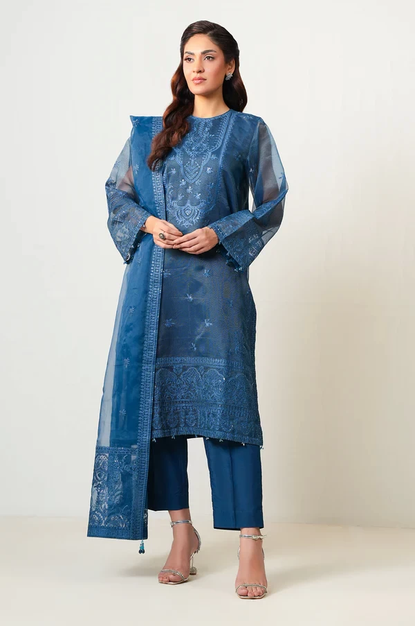 3 Piece Embroidered Rajjo Net Suit SKU: WOM34127