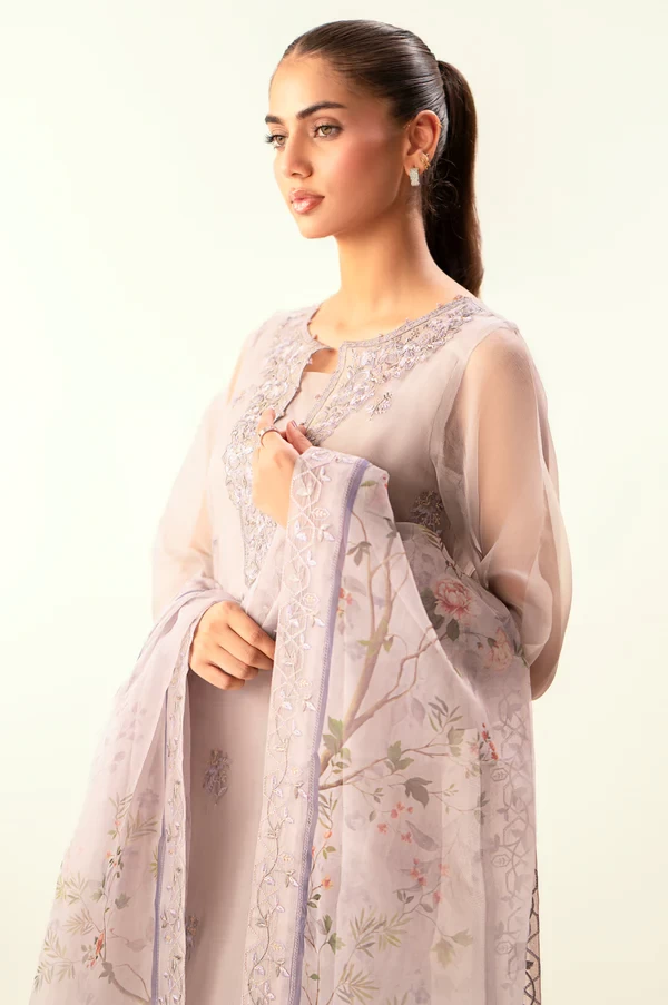 3 Piece Embroidered Organza Suit SKU: WUM34305