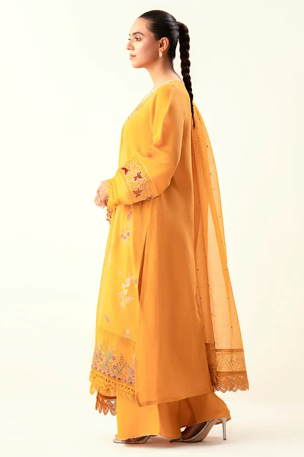 3 Piece Embroidered Cambric Zari Suit SKU: WUM34115