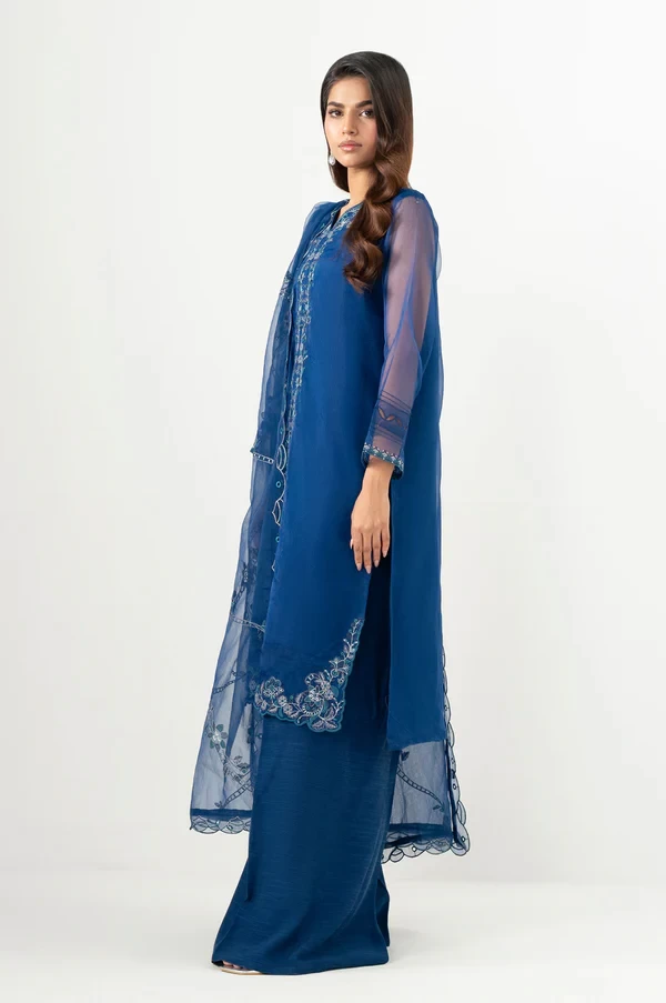 3 Piece Embroidered Organza Suit SKU: WUM34564