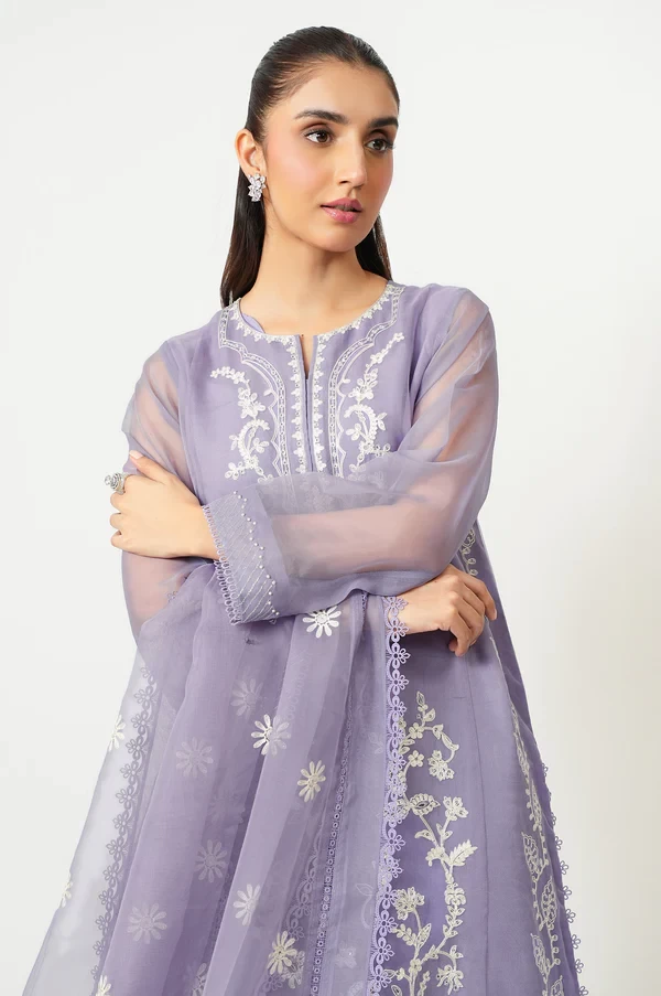 3 Piece Embroidered Organza Suit SKU: WUM35101