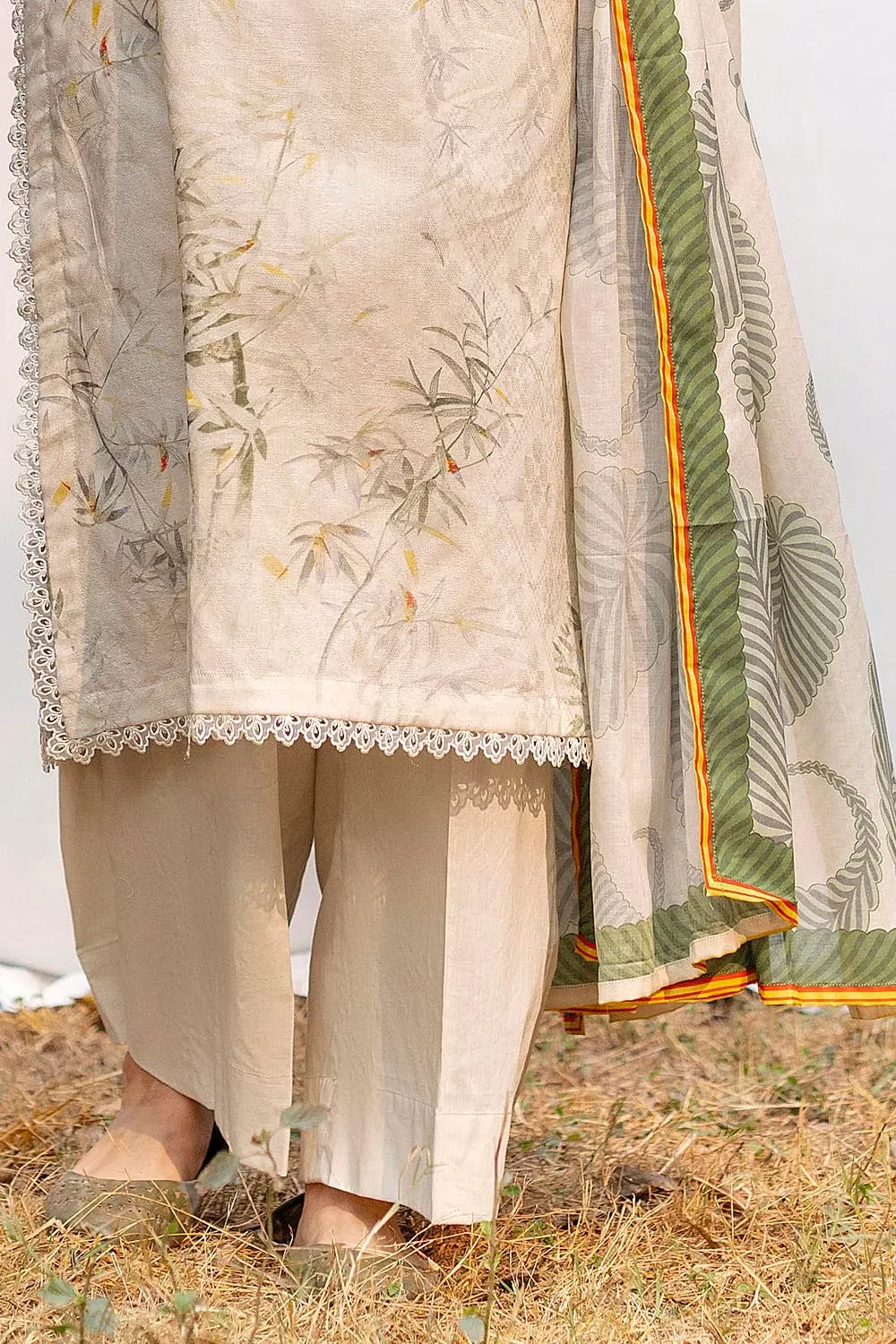 3 Piece Printed Lawn Suit CL-52428