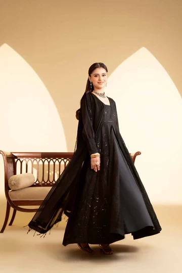 3 Piece - Embroidered Suit - 42519426