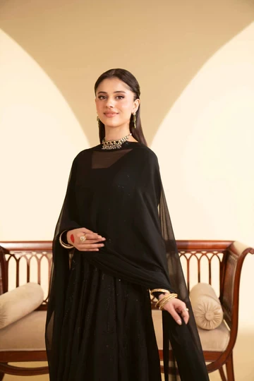 3 Piece - Embroidered Suit - 42519426