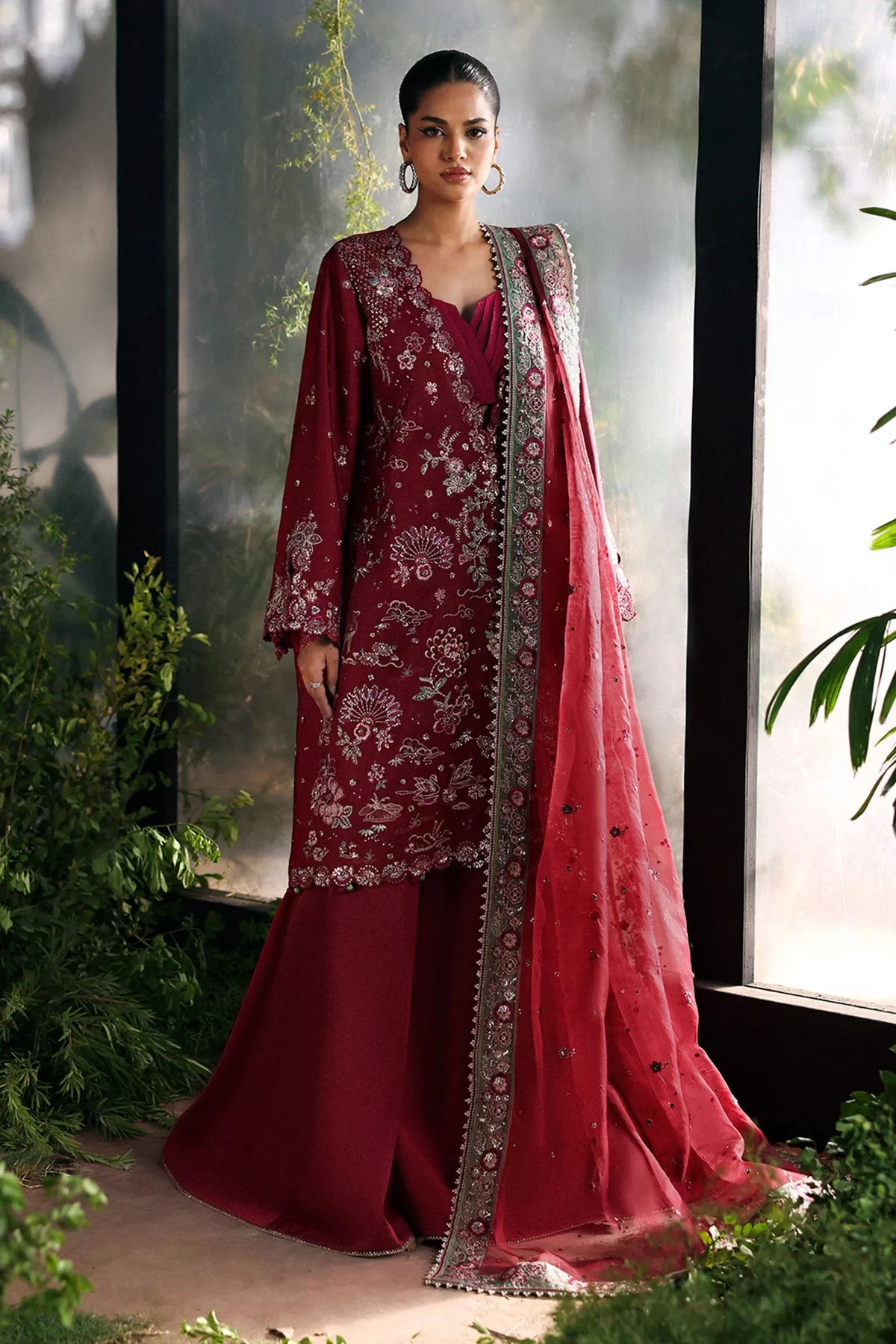 Yalira - 1039-Yalira-Lafuchsia '2025