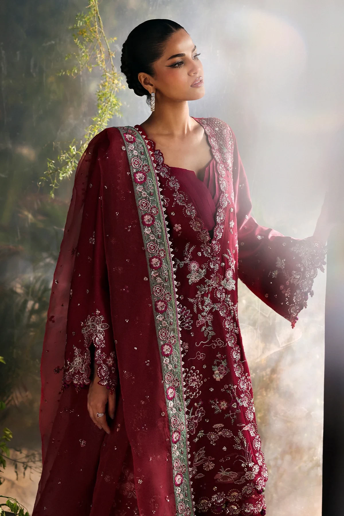 Yalira - 1039-Yalira-Lafuchsia '2025