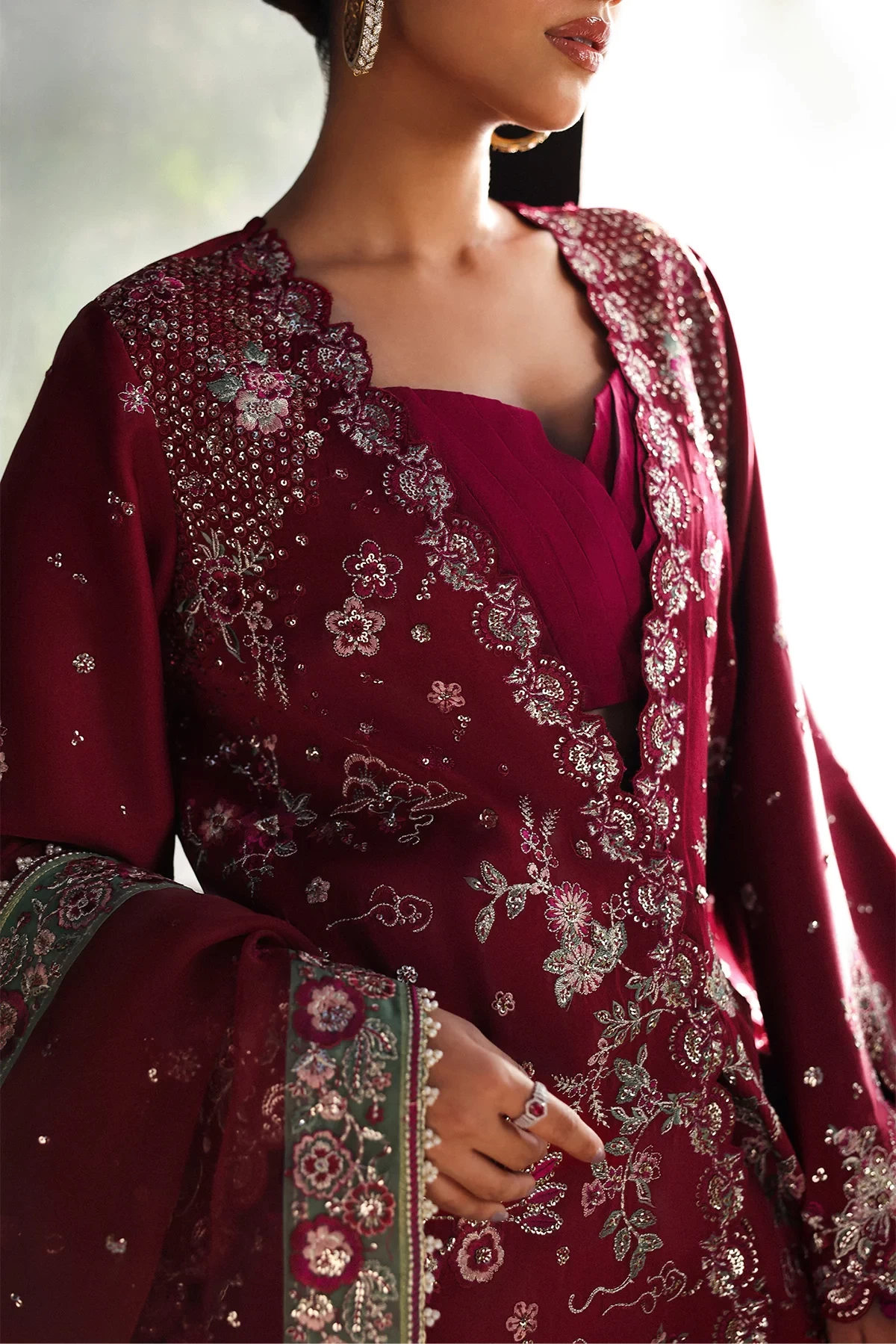 Yalira - 1039-Yalira-Lafuchsia '2025