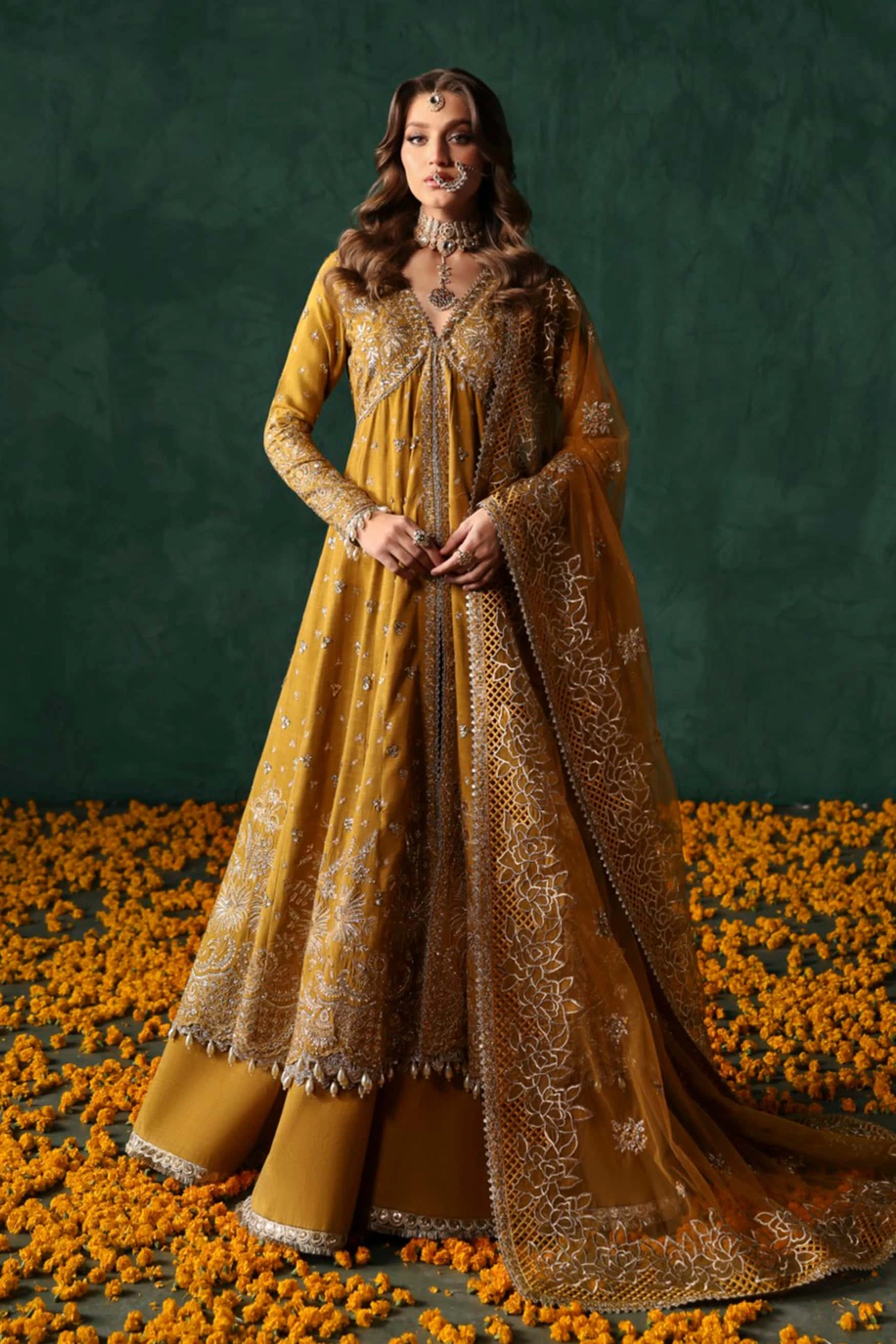 Jahanbano - 852-Jahanbano-DIVANI The Silk Edit. '24