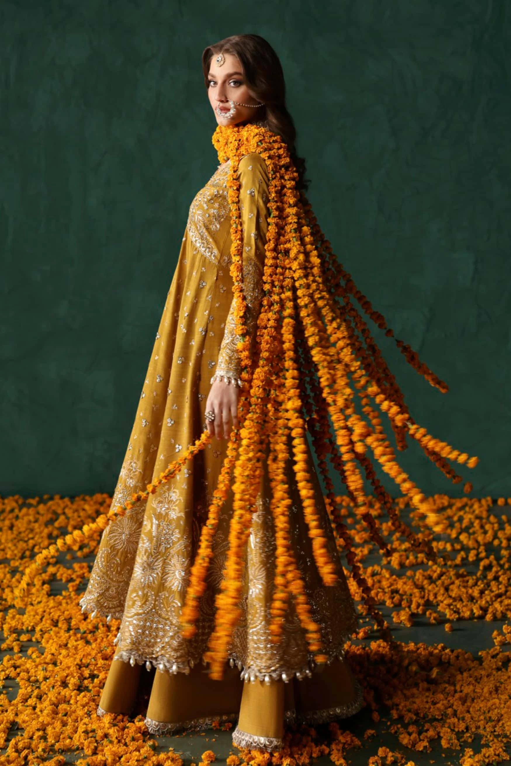 Jahanbano - 852-Jahanbano-DIVANI The Silk Edit. '24