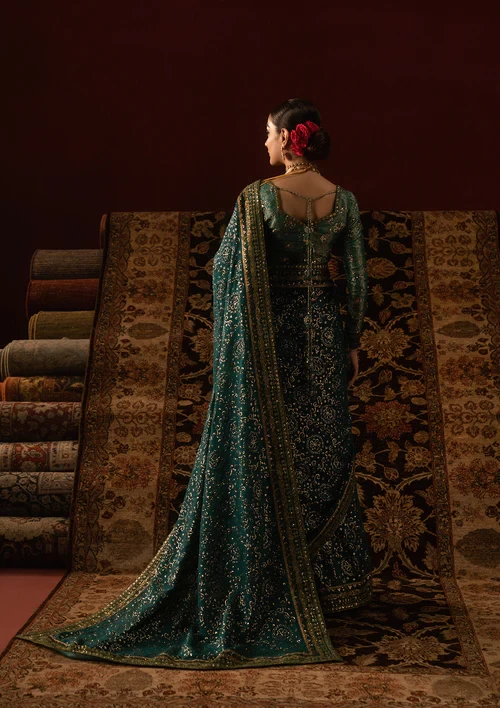 SARI EDIT '25 - LOOK 03