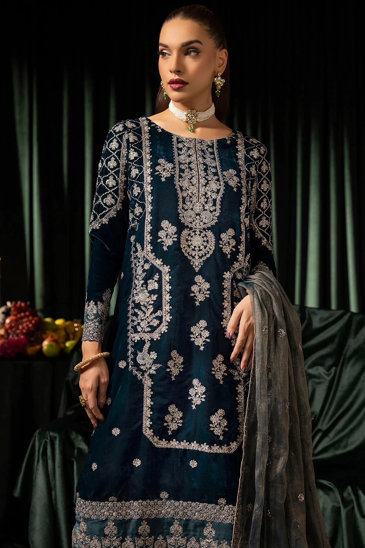 5093-DANEEN EMBROIDERED VELVET - MWU05093-999-DANEEN