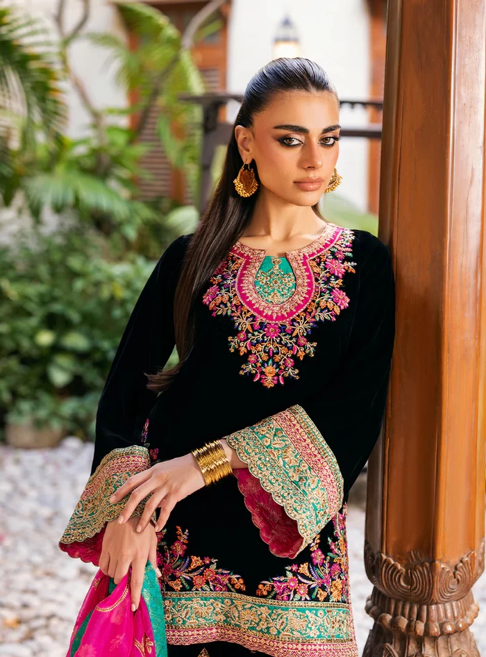 Zeba -SKU / Design Code: ZEBA-BLACK-UNS-ONE-SIZE
