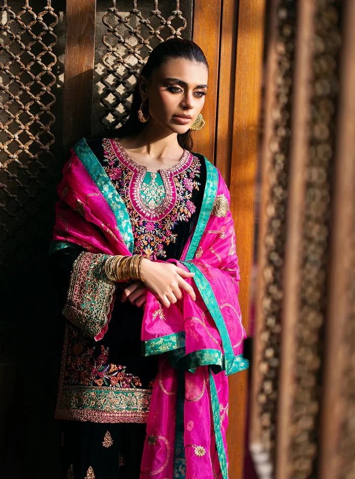 Zeba -SKU / Design Code: ZEBA-BLACK-UNS-ONE-SIZE