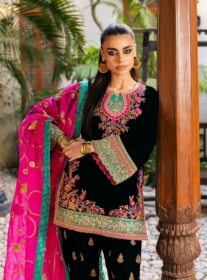 Zeba -SKU / Design Code: ZEBA-BLACK-UNS-ONE-SIZE