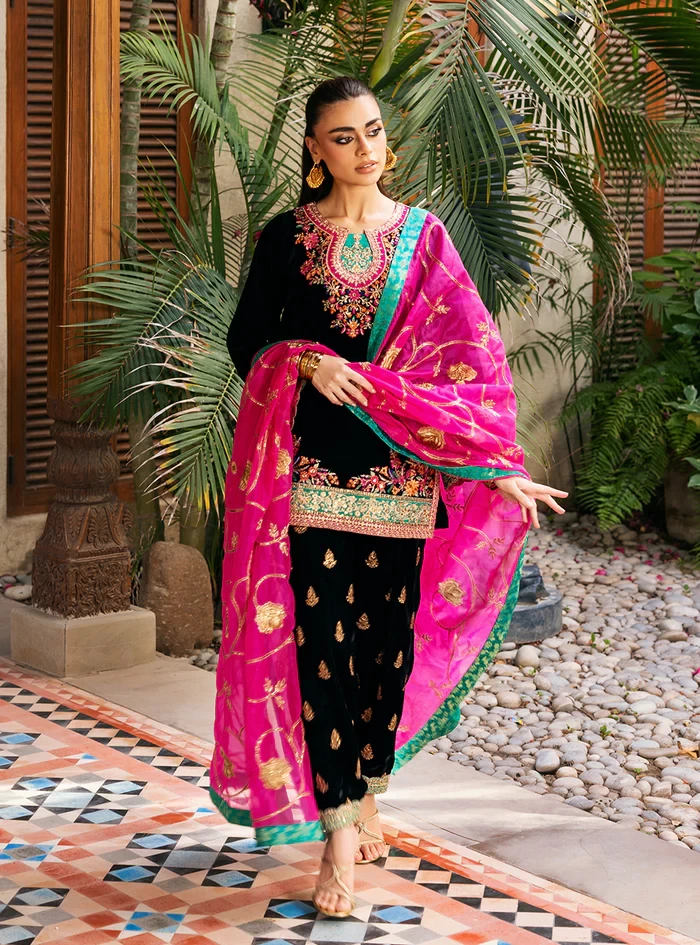 Zeba -SKU / Design Code: ZEBA-BLACK-UNS-ONE-SIZE