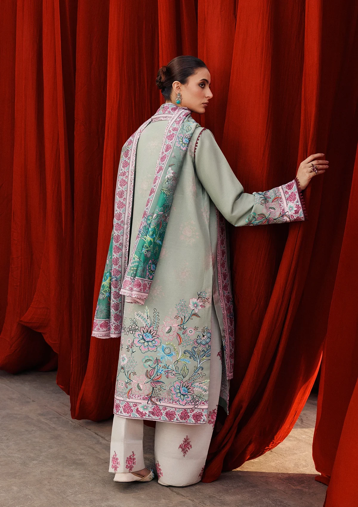 AIK ROZ '25 D2 - KHADDAR - LOOK 06