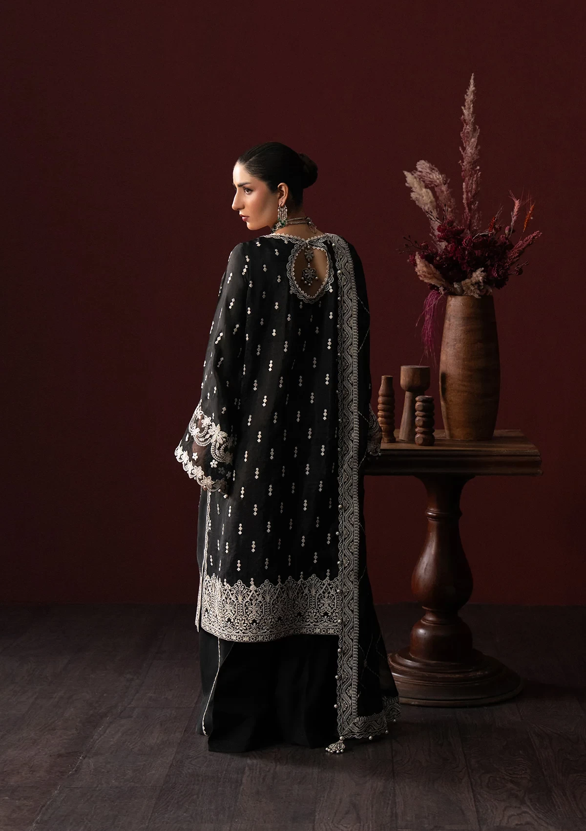 LADY AIK '25 - VOL. 1 - LOOK 02
