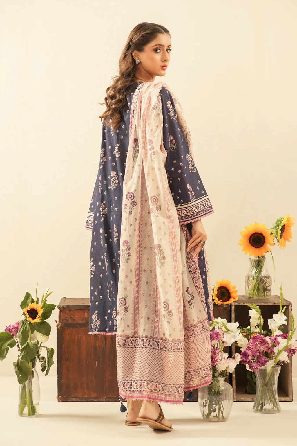PRINTED LAWN 3 PIECE SUIT - WFM36117