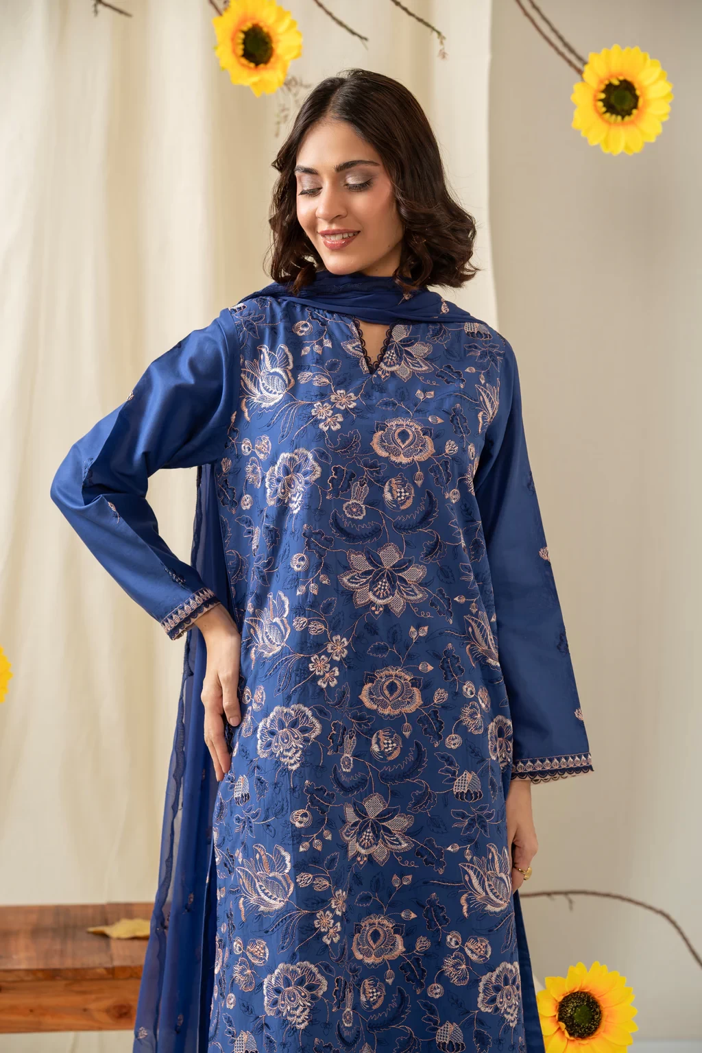 EMBROIDERED CAMBRIC  3 PIECE SUIT - WFM35679