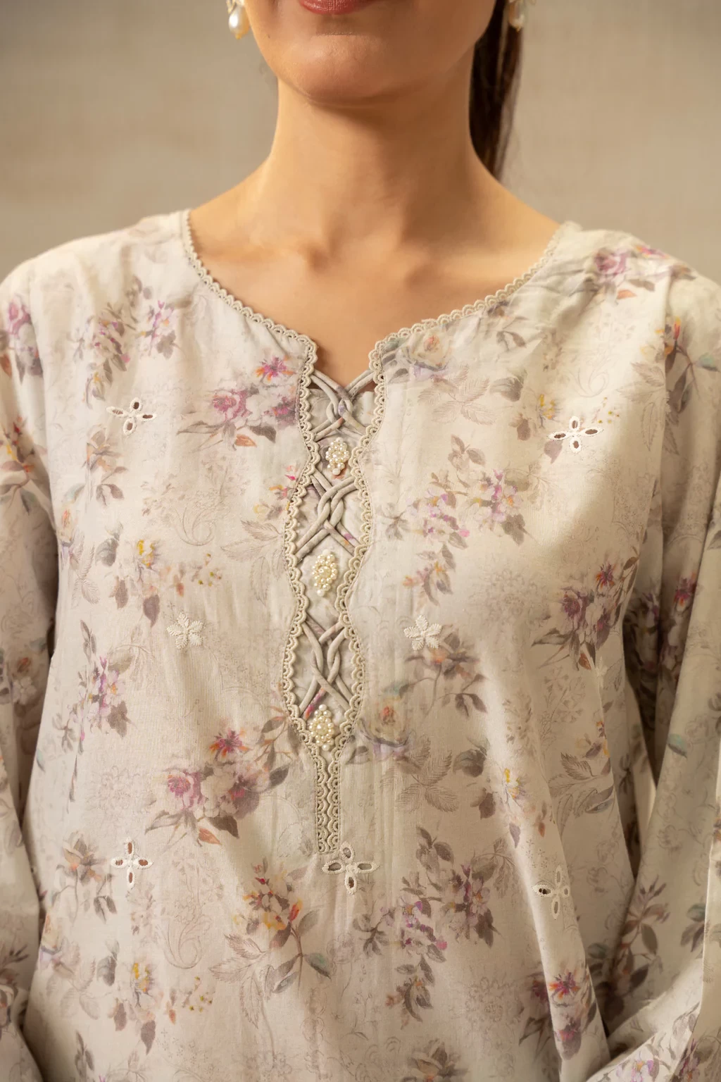 EMBROIDERED CHIKANKARI 3 PIECE SUIT - SKU: WFM35325