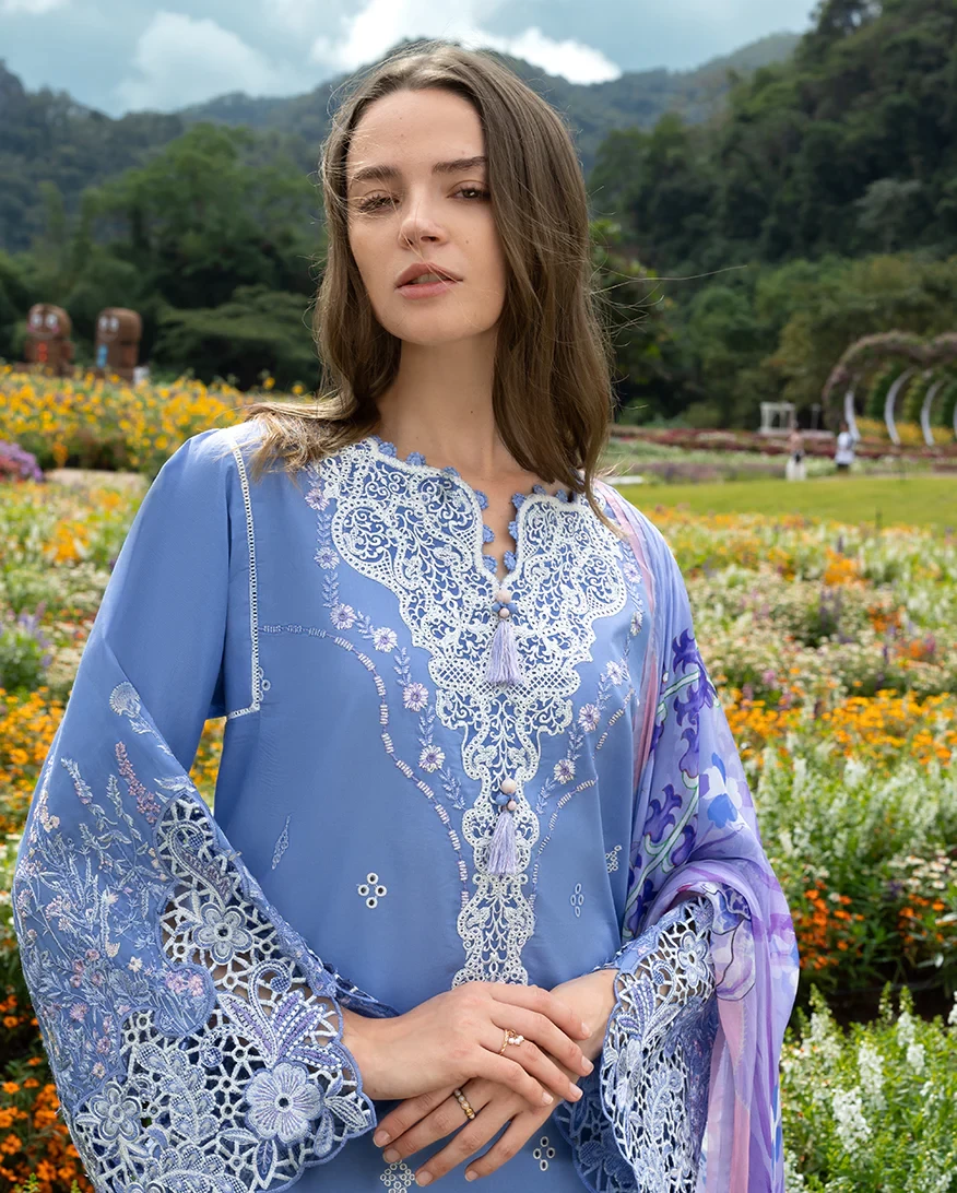 AZURE BLOOM - SKU: HUNSS26015AXS