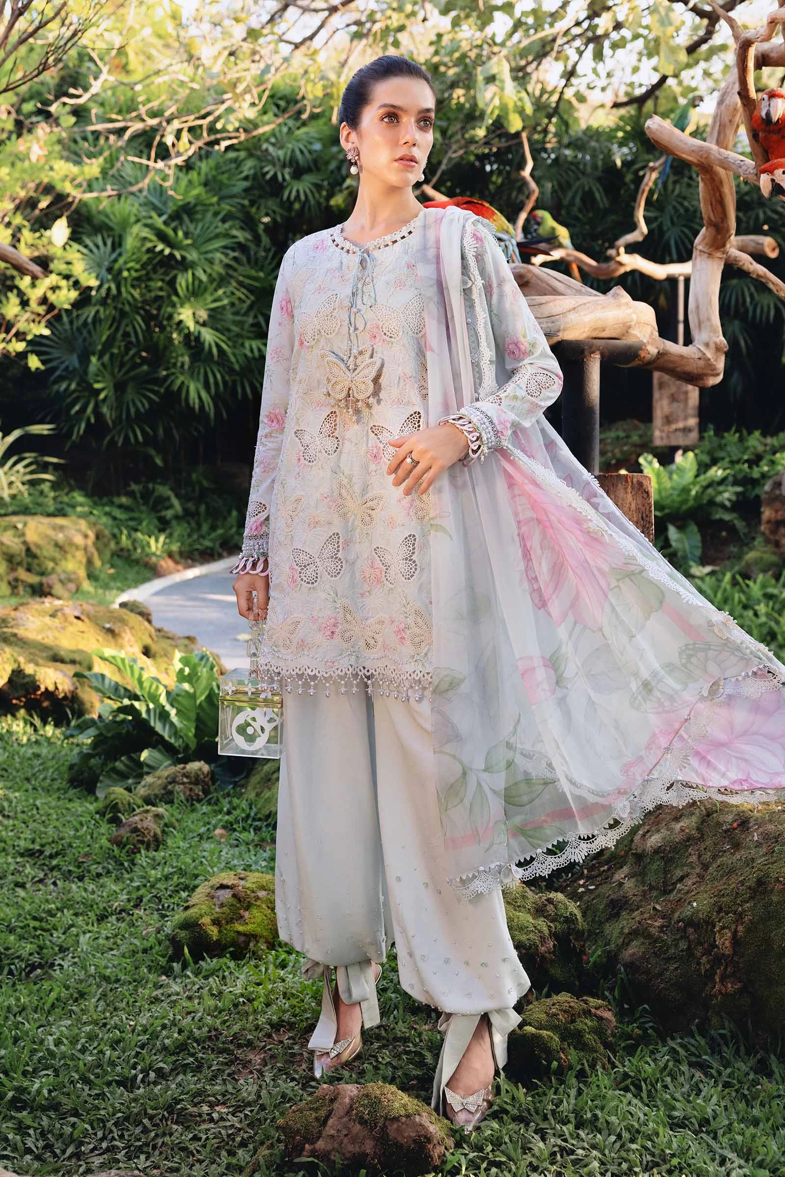3 Piec Embroidered Lawn Suit - MPT-2901-A