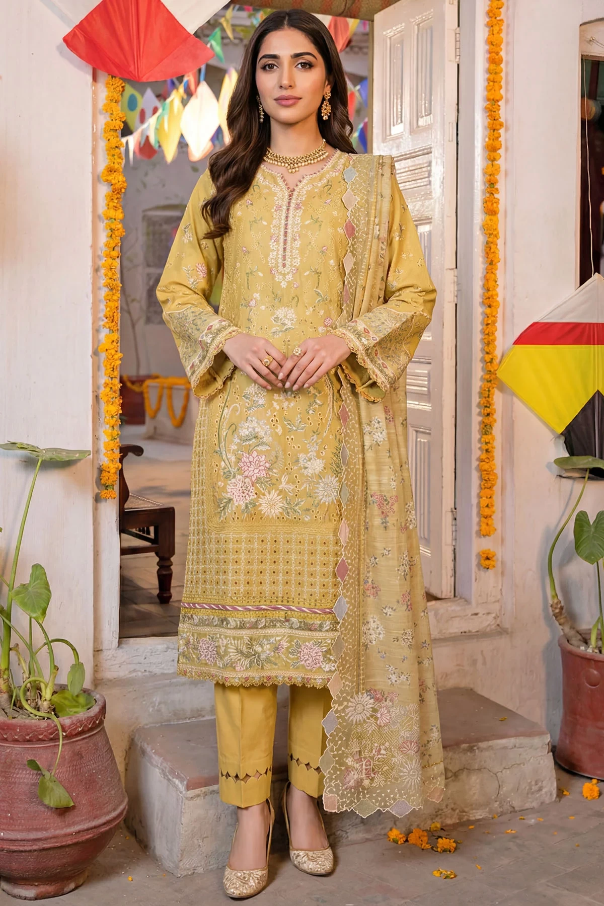 5917-MERCINA EMBROIDERED LAWN MWU05917-999-MERCINA