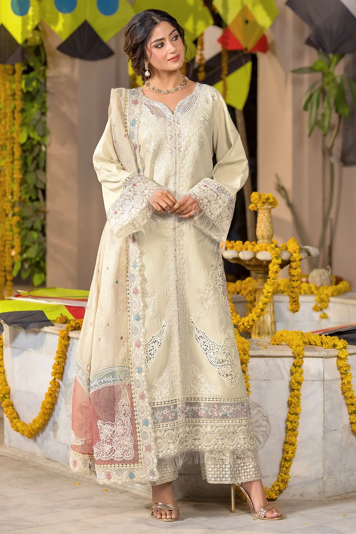 5919-SKYLAR EMBROIDERED LAWN MWU05919-999-SKYLAR