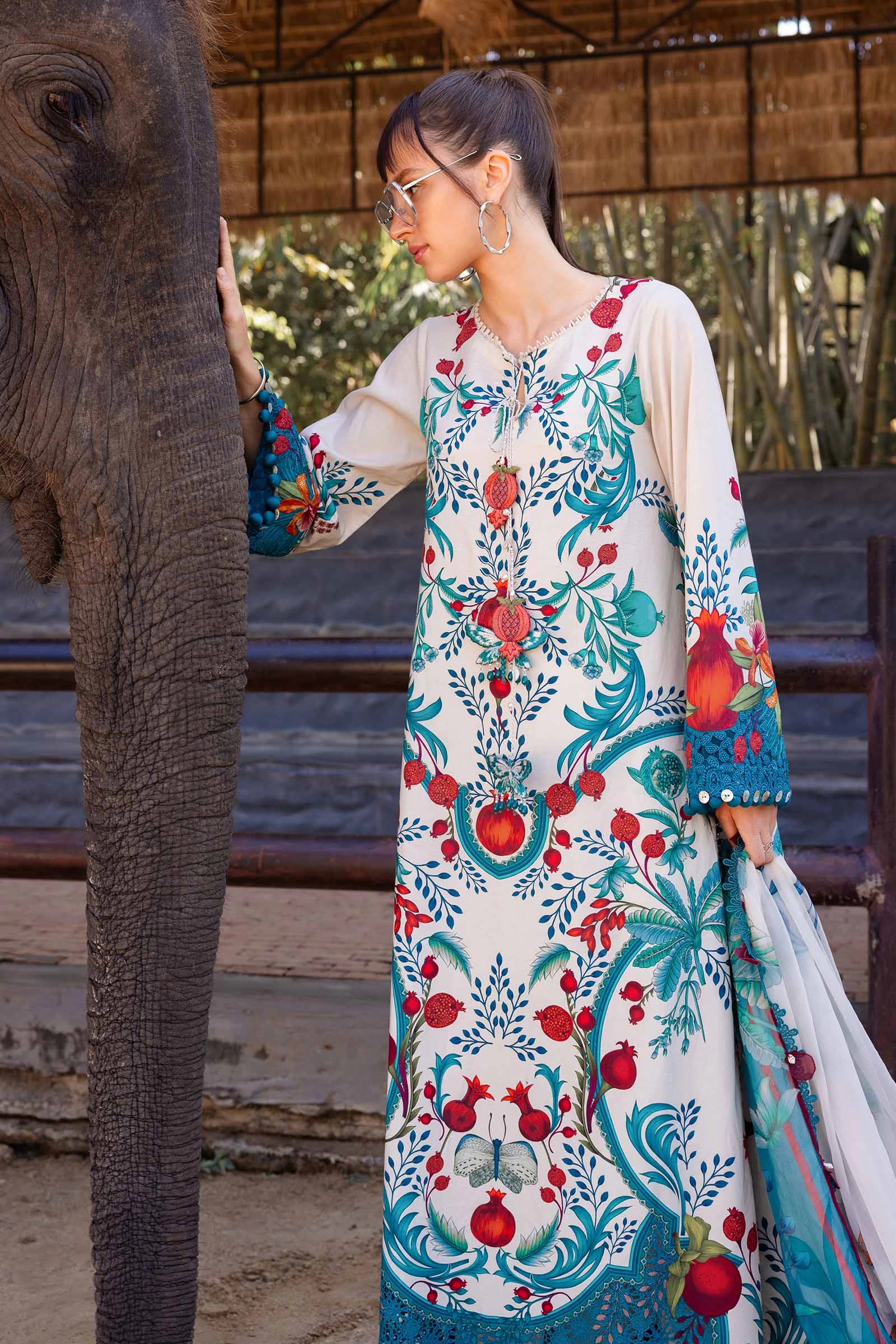 3 Piece Embroidered Lawn Suit - MPT-2912-A