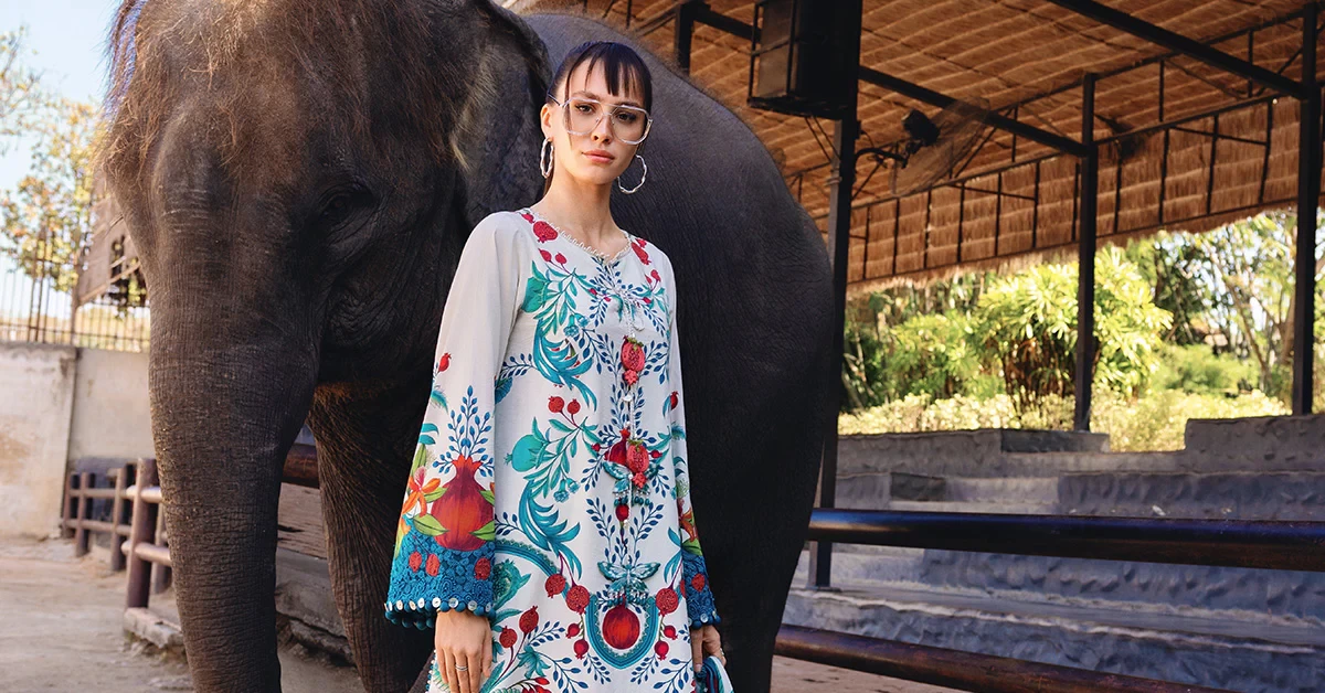 3 Piece Embroidered Lawn Suit - MPT-2912-A