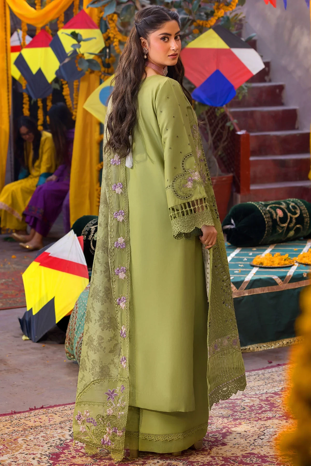 5932-NISA EMBROIDERED LAWN UNSTITCHED MWU05932-999-NISA