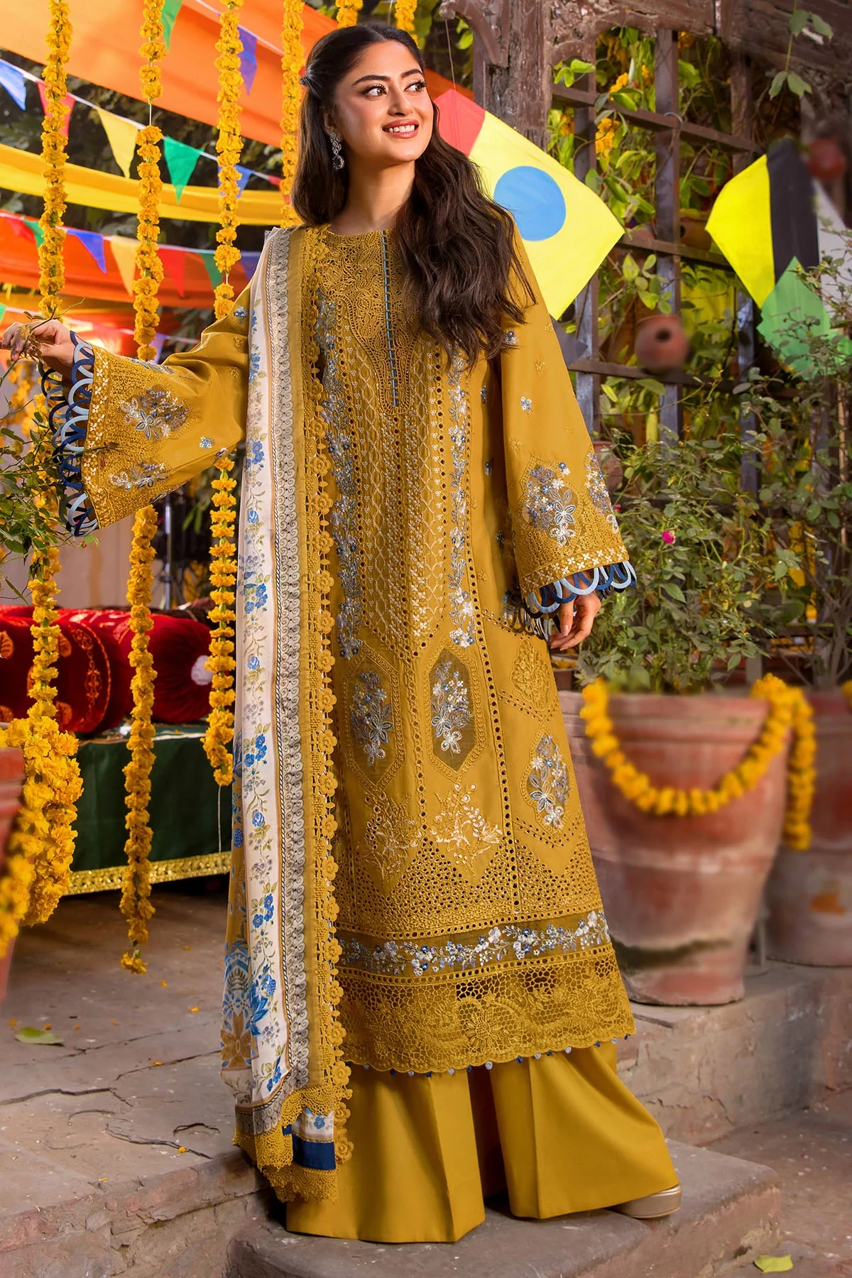 5937-ARABELLA EMBROIDERED LAWN MWU05937-999-ARABELLA