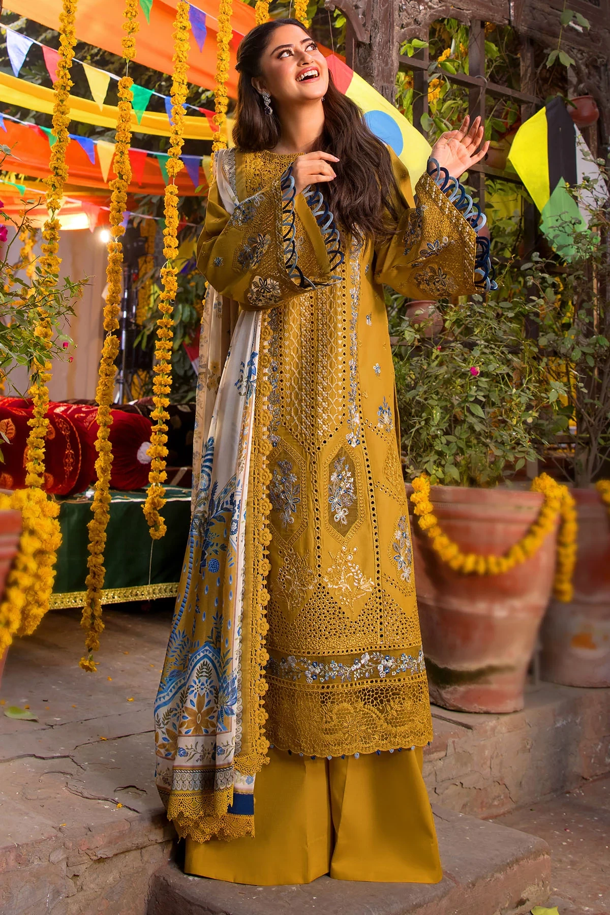 5937-ARABELLA EMBROIDERED LAWN MWU05937-999-ARABELLA