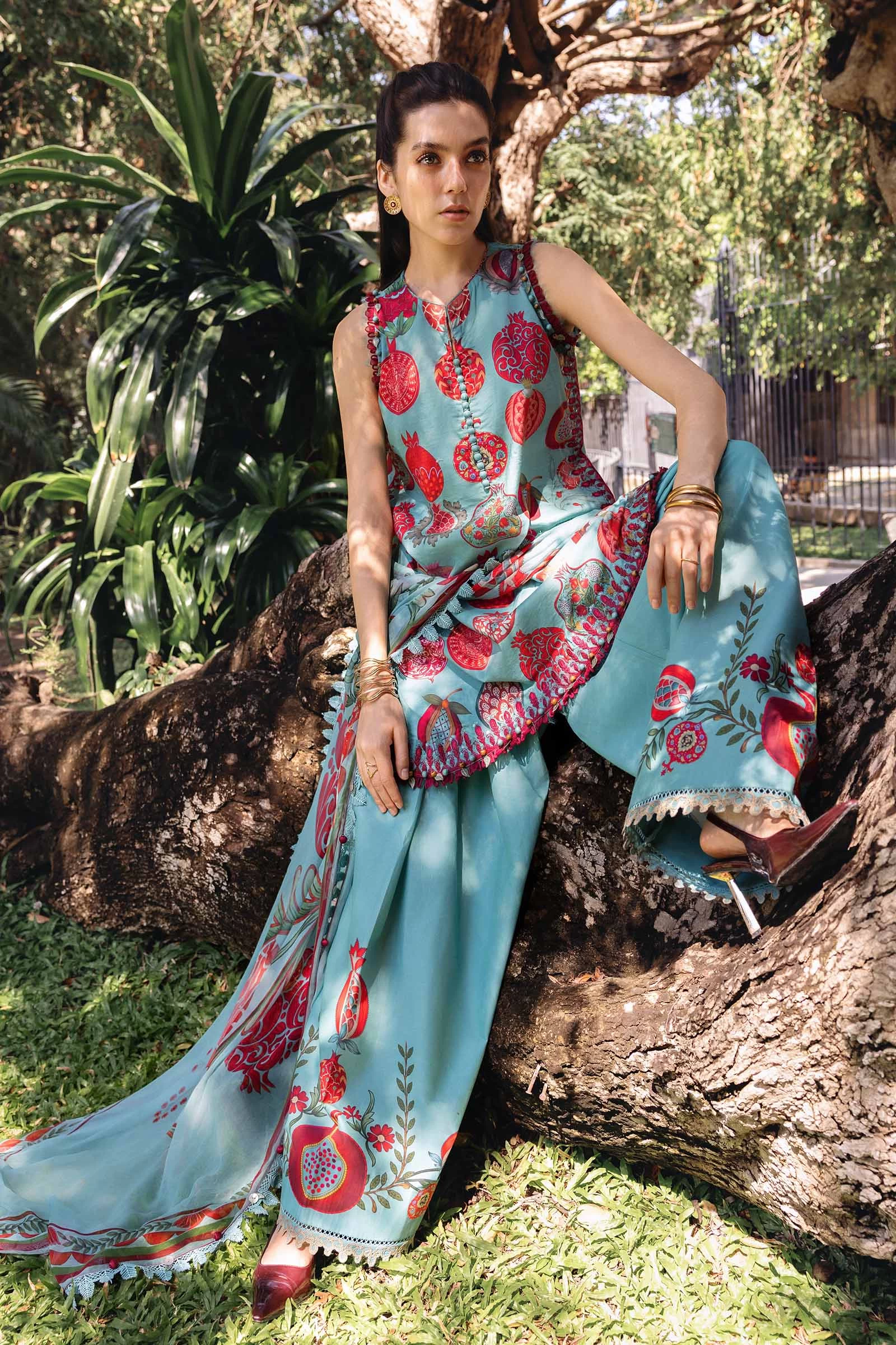 3 Piece Embroidered Lawn Suit - MPT-2903-B