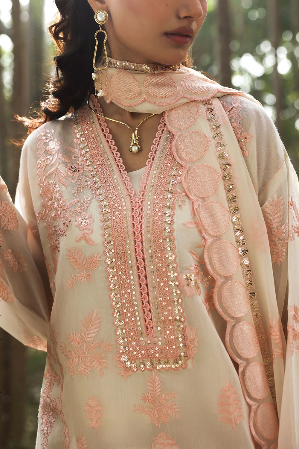 3 Piece Embroidered Paper Cotton Suit with Embroidered Chiffon Dupatta LE-62002 