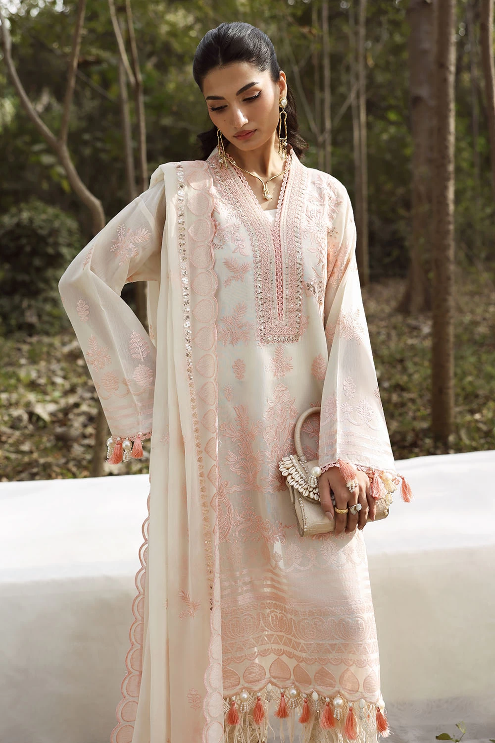 3 Piece Embroidered Paper Cotton Suit with Embroidered Chiffon Dupatta LE-62002 