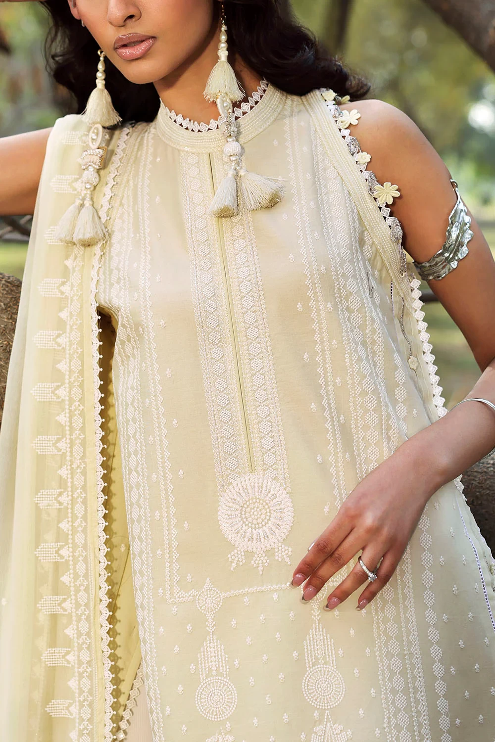 3 Piece Embroidered Lawn Suit with Embroidered Chiffon Dupatta KD-62005 - W-FB-L
