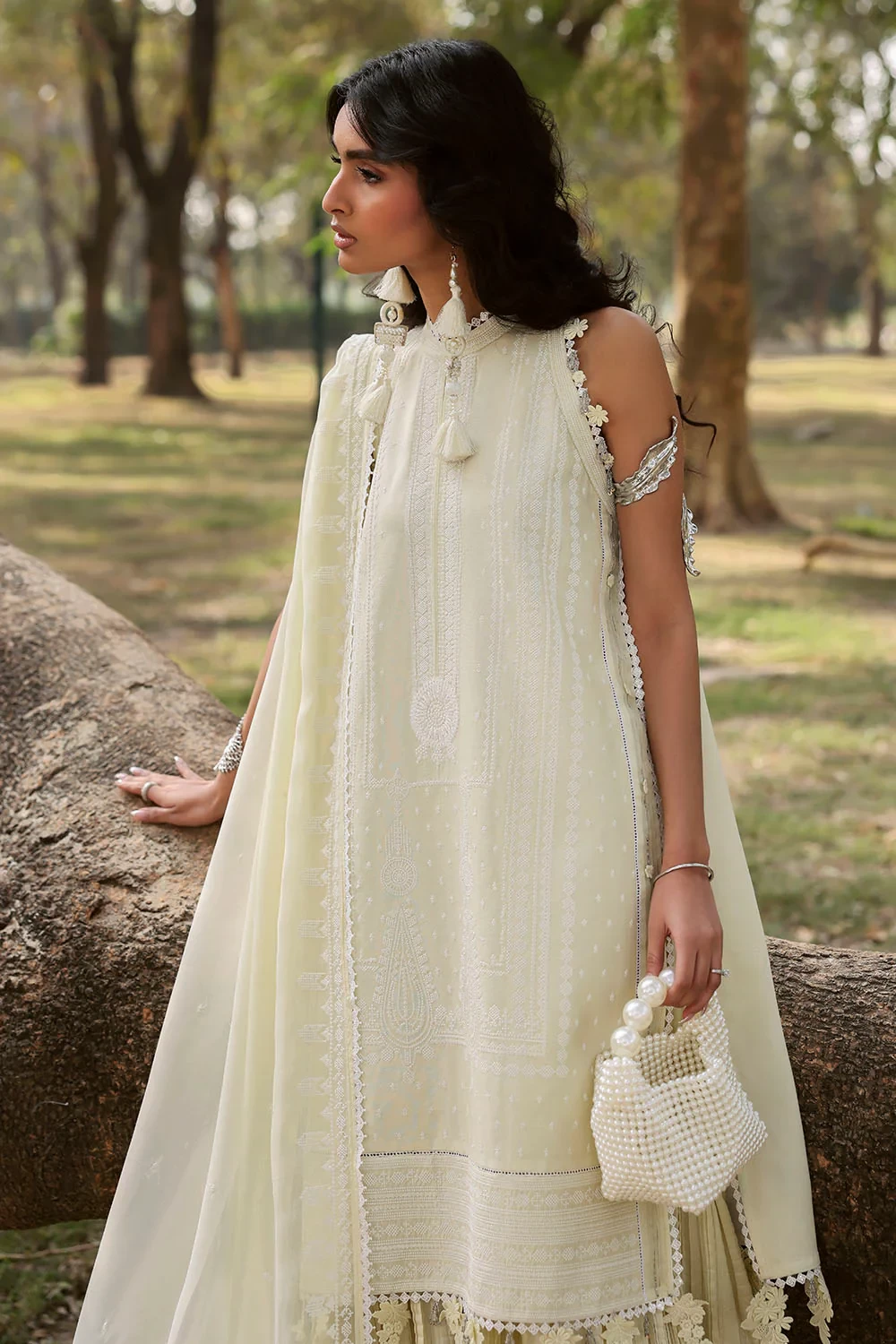 3 Piece Embroidered Lawn Suit with Embroidered Chiffon Dupatta KD-62005 - W-FB-L