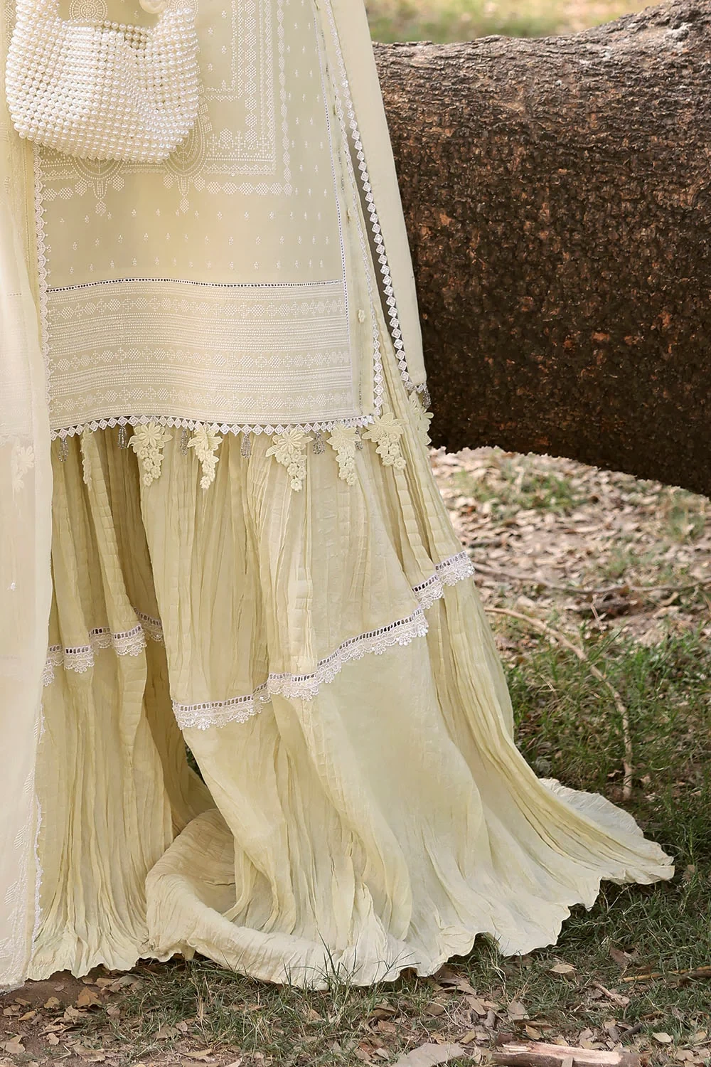 3 Piece Embroidered Lawn Suit with Embroidered Chiffon Dupatta KD-62005 - W-FB-L