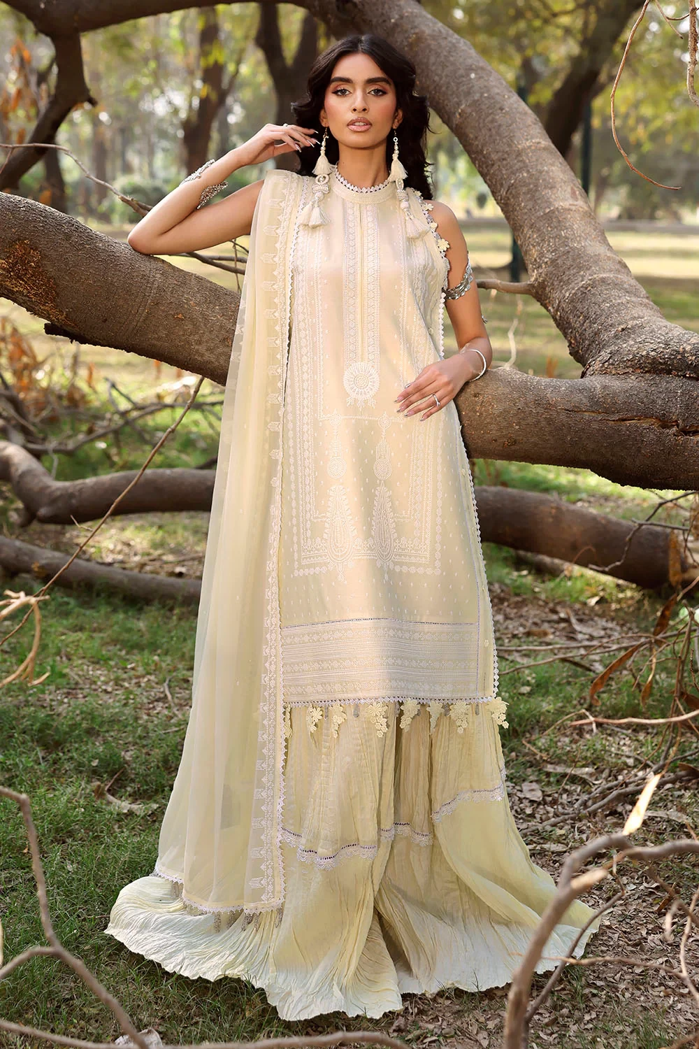 3 Piece Embroidered Lawn Suit with Embroidered Chiffon Dupatta KD-62005 - W-FB-L