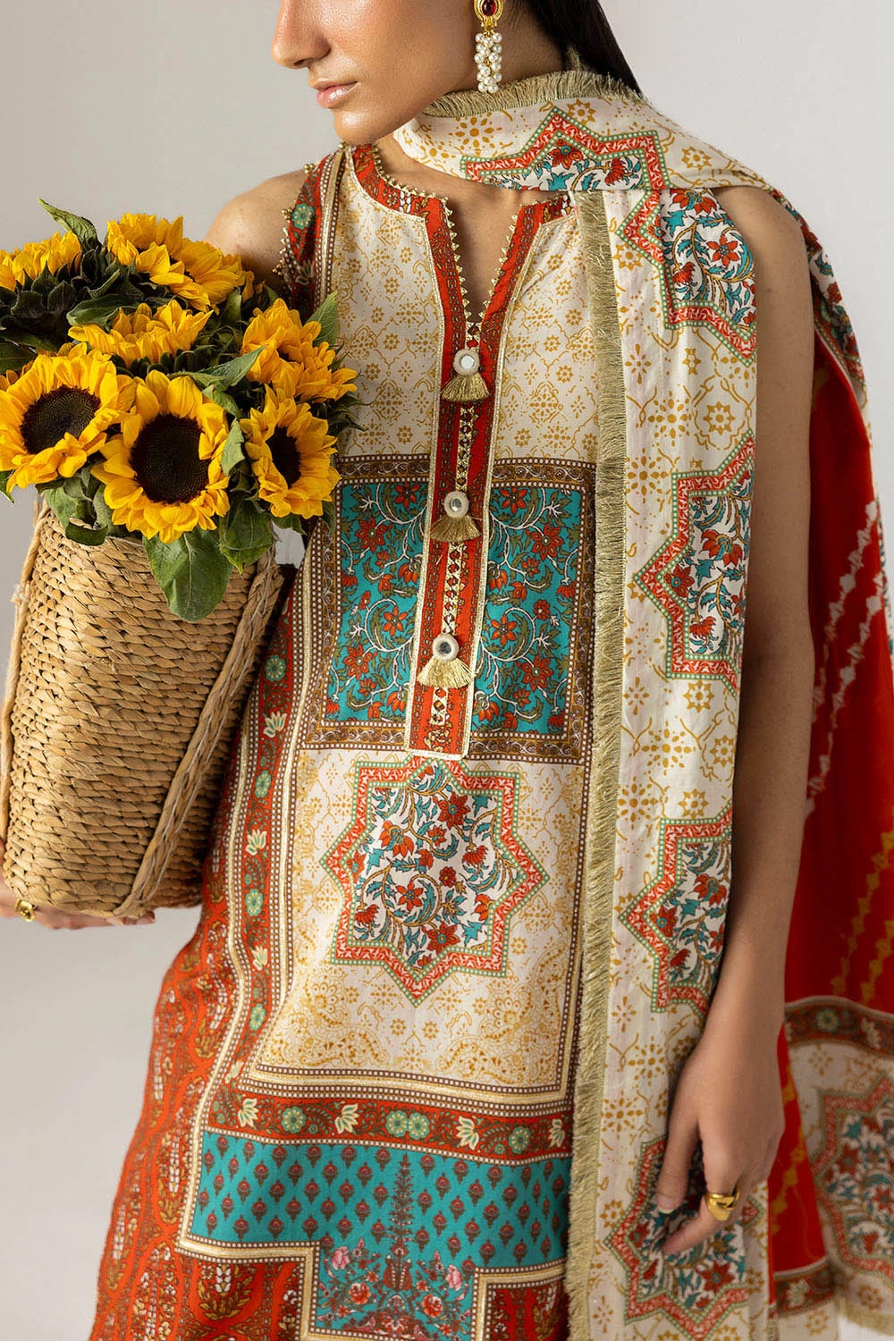 3 Piece Printed Lawn Suit with Printed Lawn Dupatta CL-62246 - W-FB-HT-26-455544