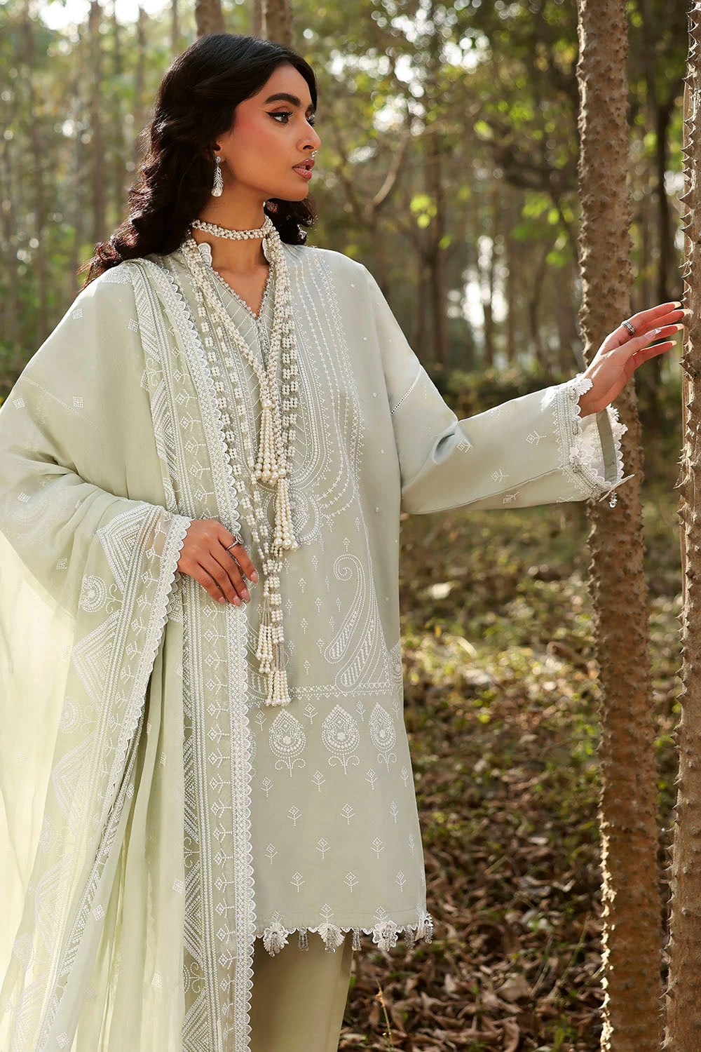 3 Piece Embroidered Lawn Suit with Embroidered Chiffon Dupatta KD-62004 - W-FB-L