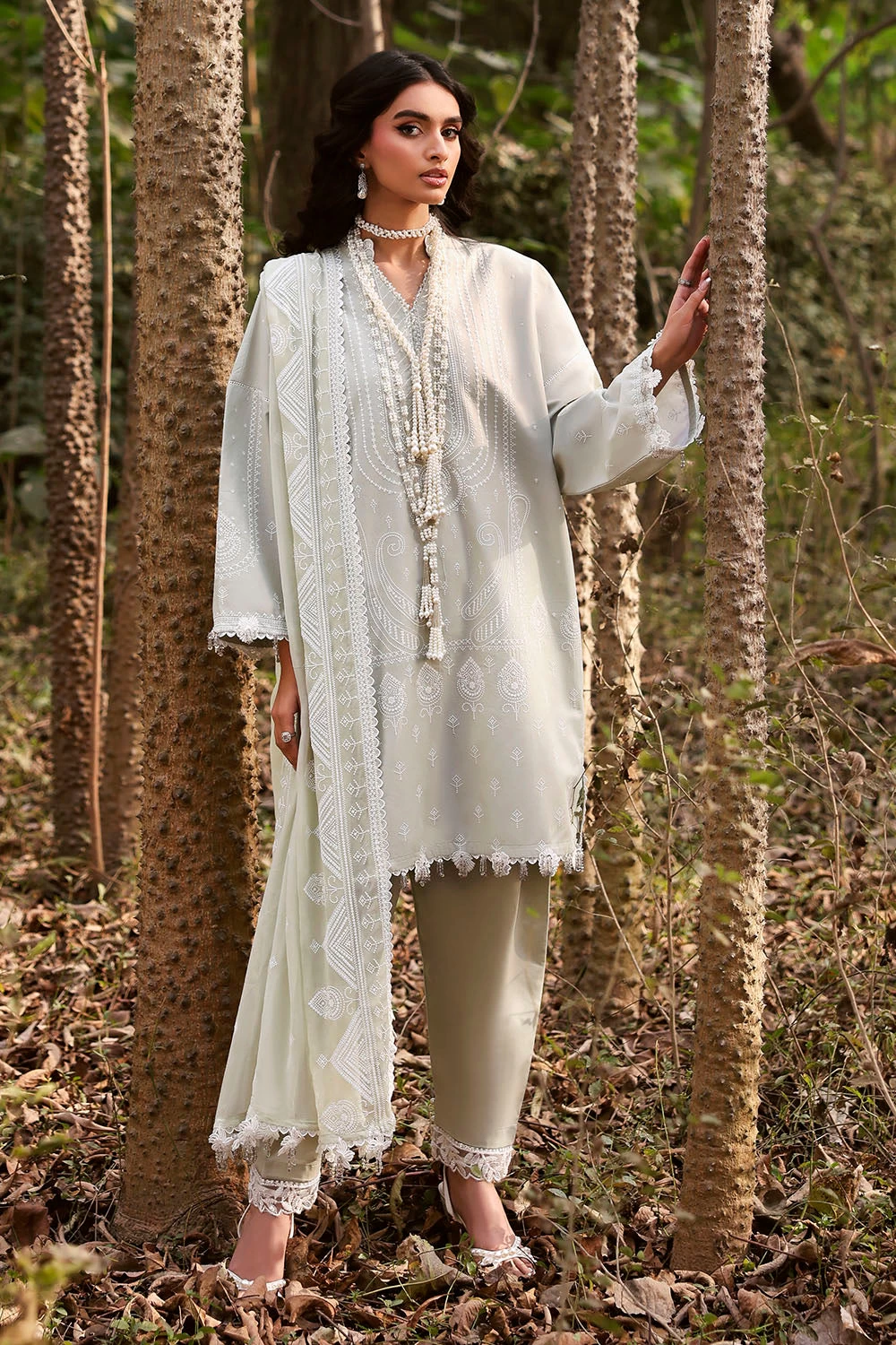 3 Piece Embroidered Lawn Suit with Embroidered Chiffon Dupatta KD-62004 - W-FB-L