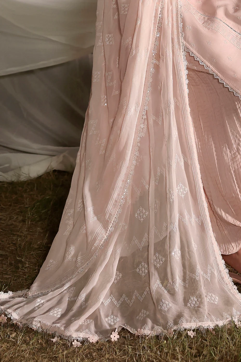 3 Piece Embroidered Lawn Suit with Embroidered Chiffon Dupatta KD-62002 - W-FB-L