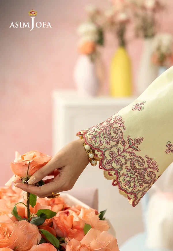 Embroidered Lawn 3 Pcs - SKU: AJULW-09-UNS